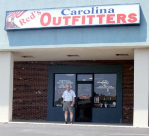 Reds Carolina Outfitters - Sports Gear 